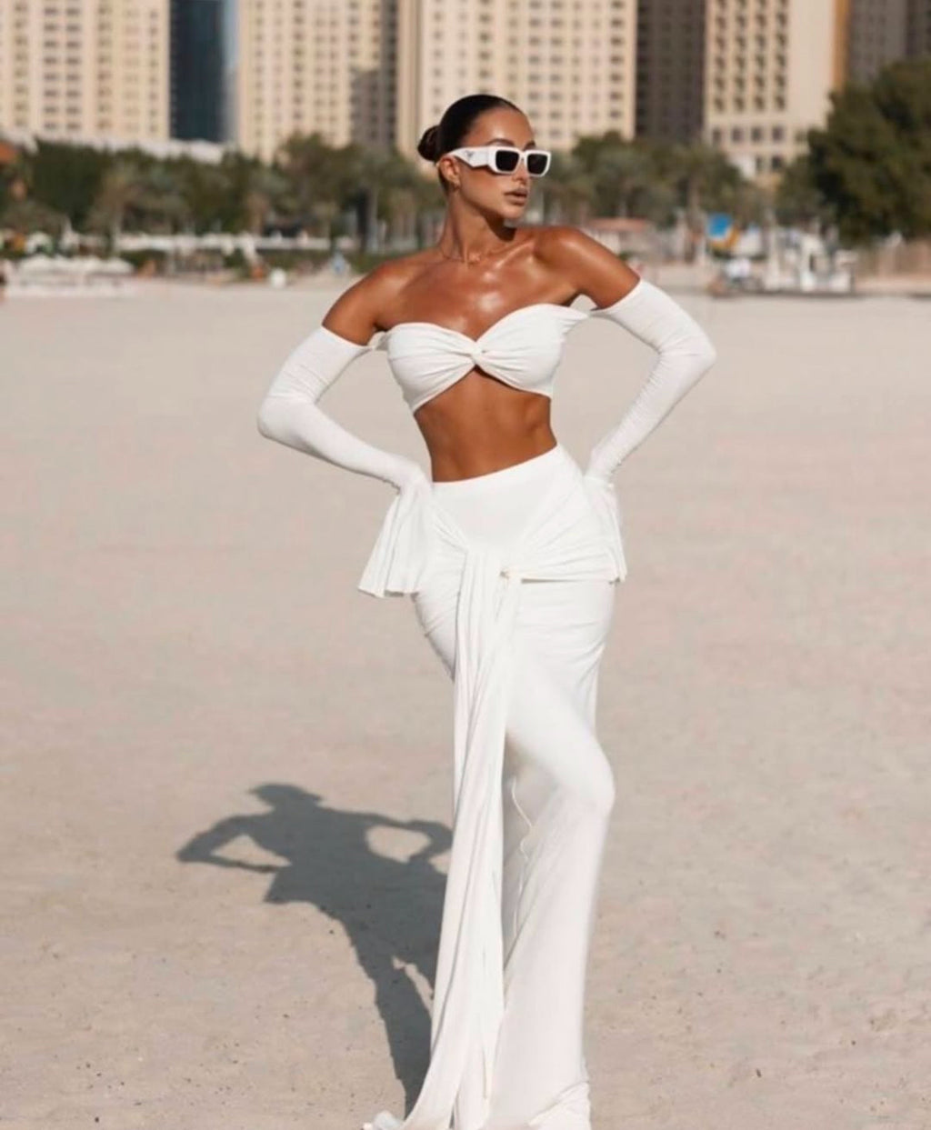 Completo White Elegant